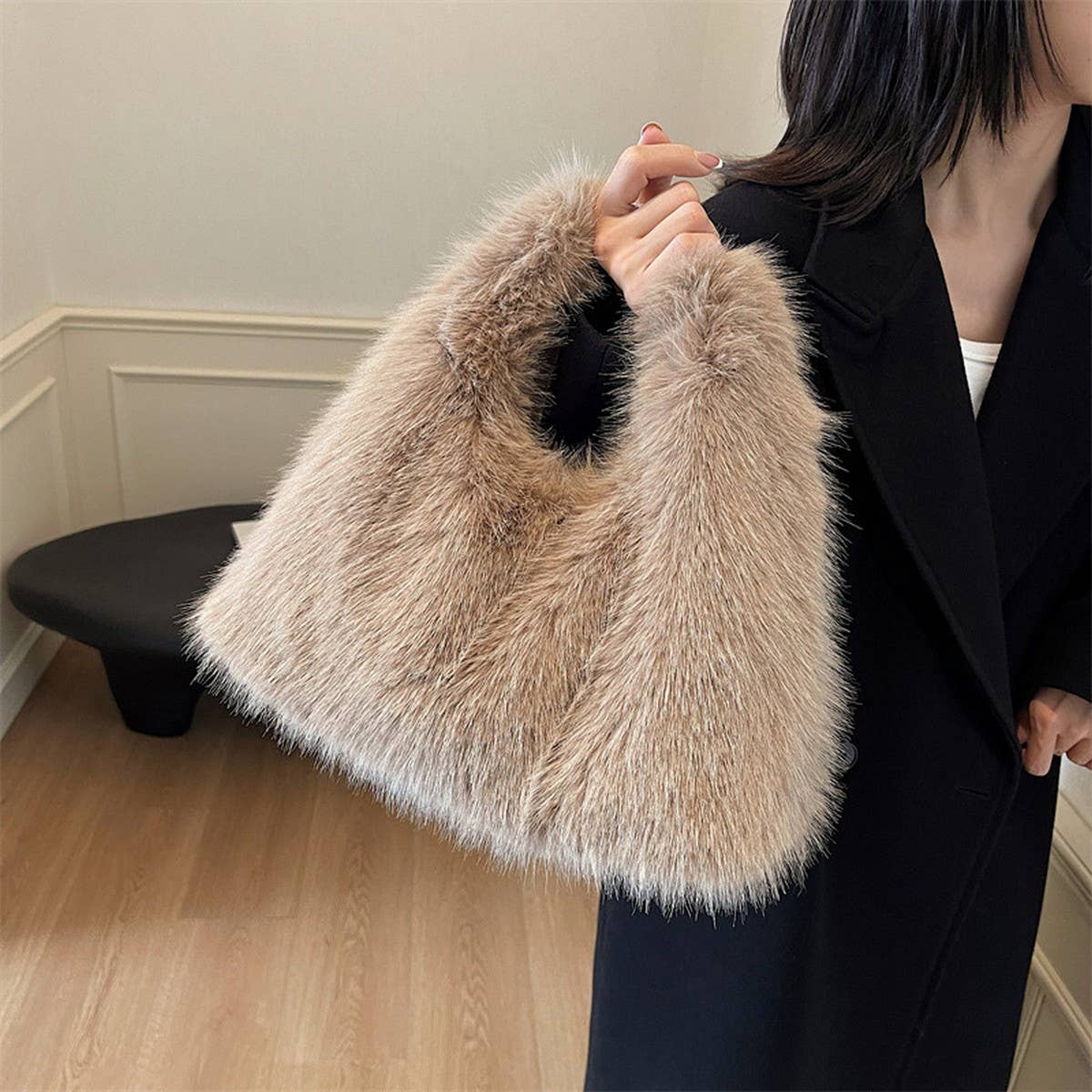 WINTER FAUX FOX FUR PLUSH SHOULDER CROSSBODY BAG_CWAB3976