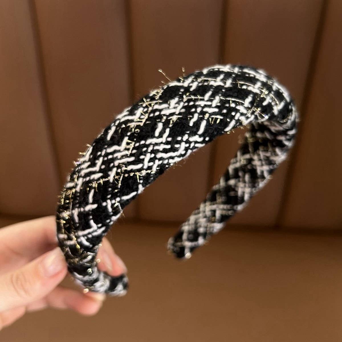 BLACK AND WHITE WIDE BRIM HEADBAND_CWAHA2862