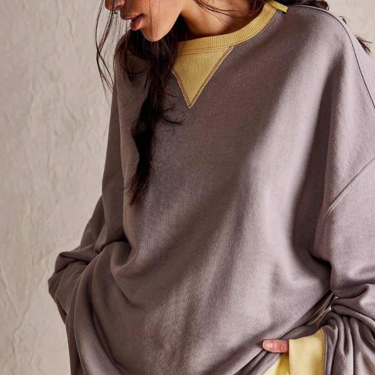 Solid color crew-neck split loose sweatshirt hoodie