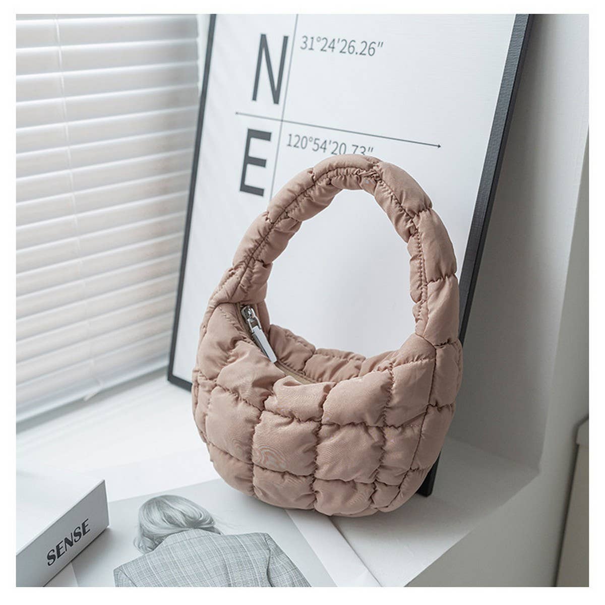 Cloud Puff Handbag Top Handle Bag_CUAB00500