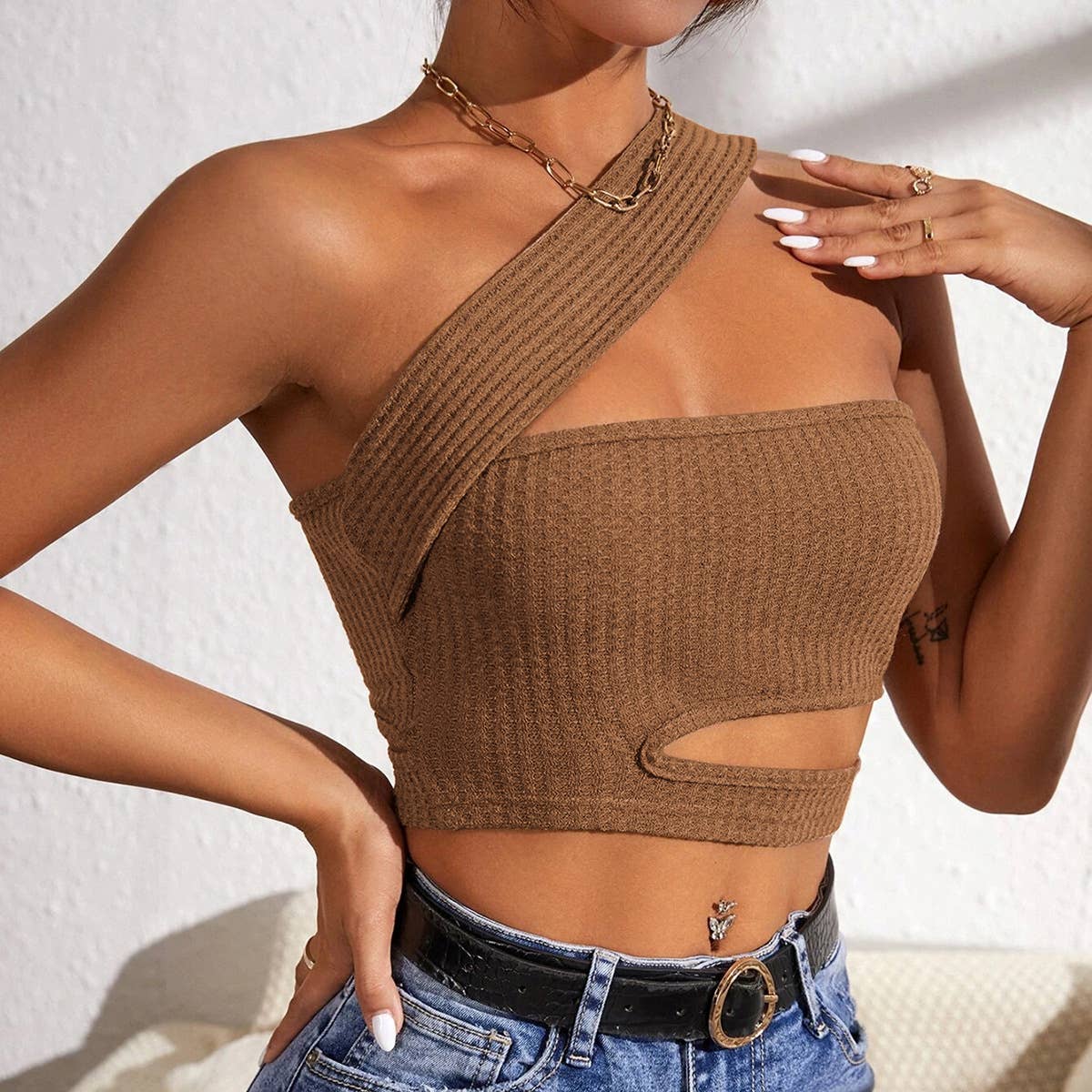 HOLLOWED-OUT LITTLE KNIT VEST SLANT SHOULDER TOP
