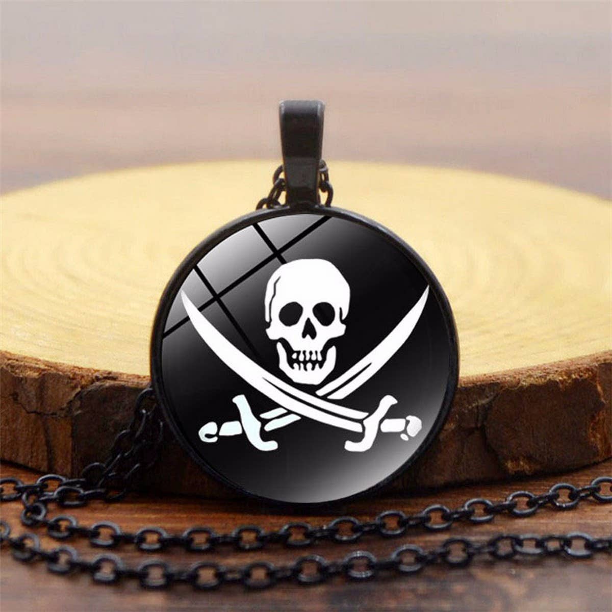 PIRATE SKULL ALLOY GLASS NECKLACE_CWAJE0707