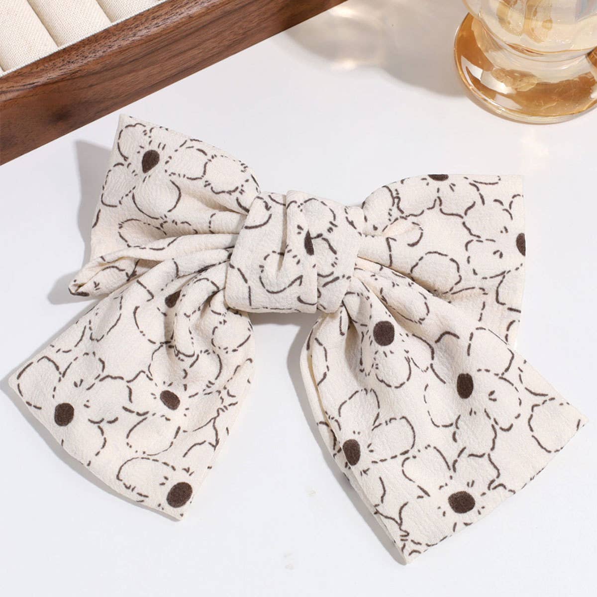 SIMPLE AND ELEGANT FLOWER DOT BOW CLIP