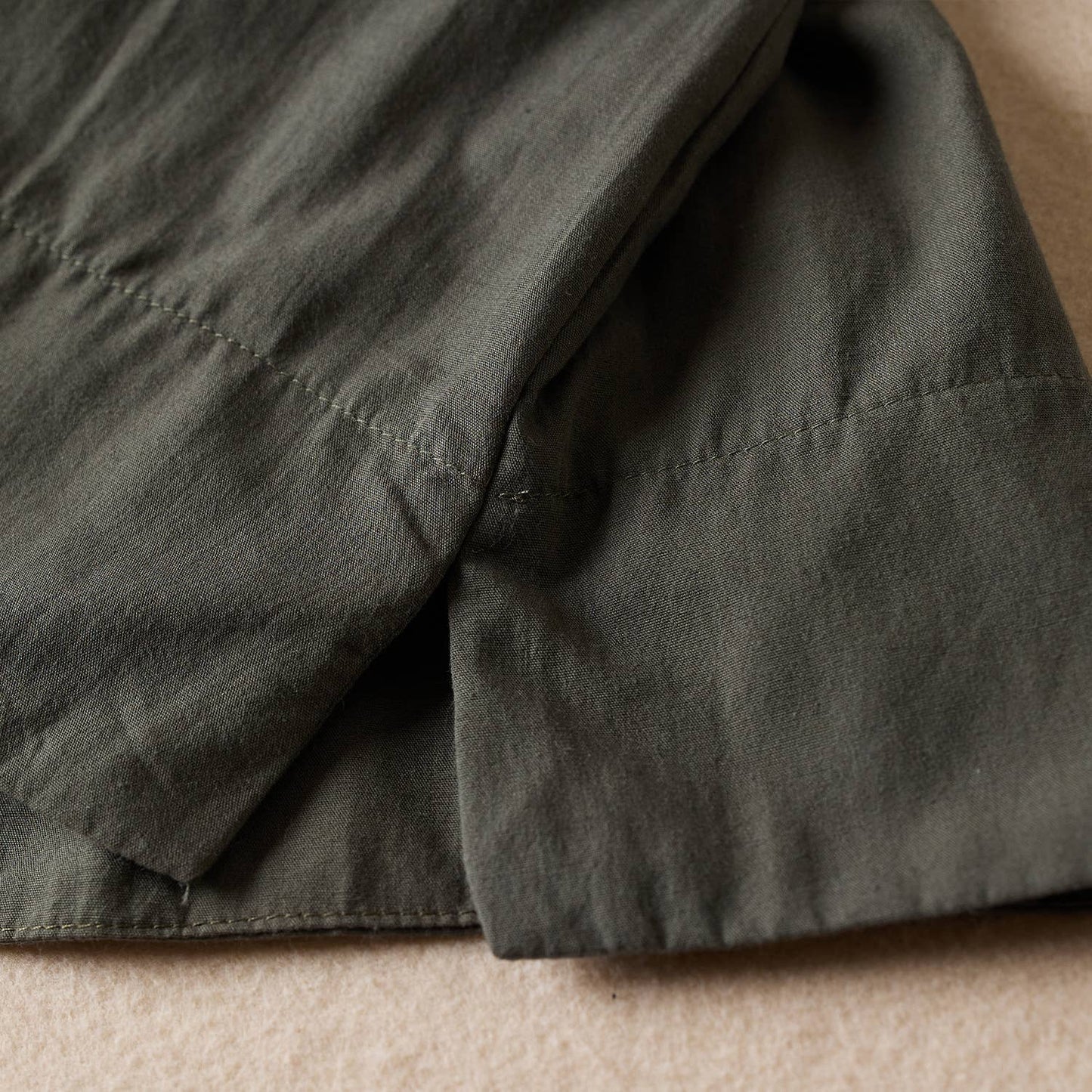 EMBROIDERED LOOSE SLIMMING SHIRT