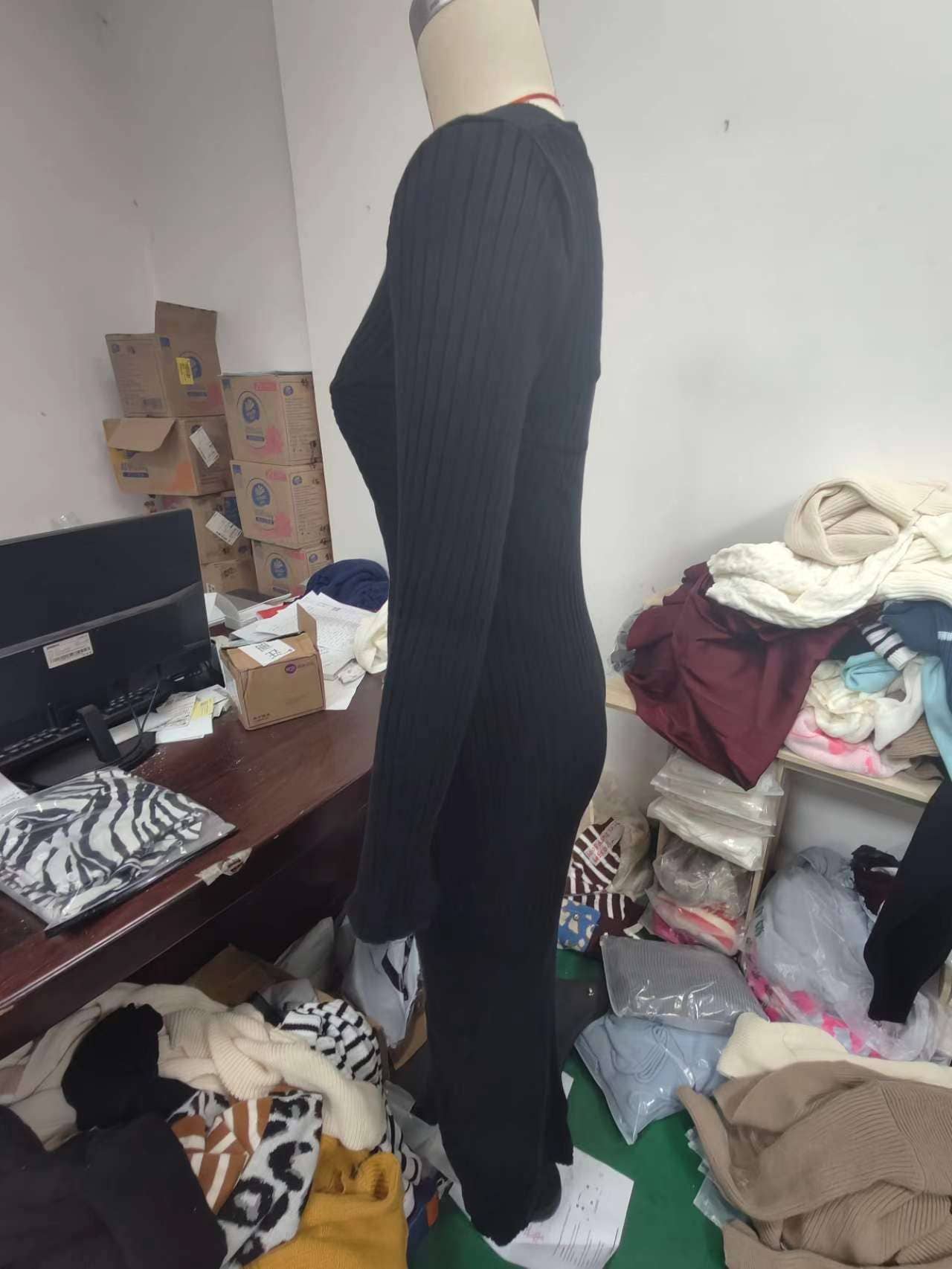 SEXY SPICE LONG SLEEVE TWIST PLEATED LONG DRESS