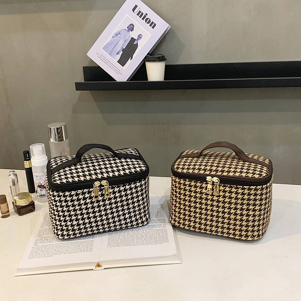 FASHION PORTABLE HOUNDSTOOTH COSMETIC BAG_CWAB4396
