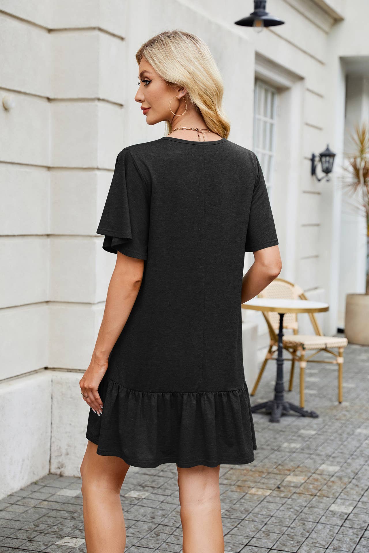 Solid color crew neck short sleeve pleated dress