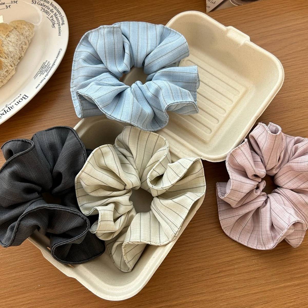 STRIPED ALL-MATCH LARGE INTESTINE HAIR SCRUNCHIES_CWAHA2822