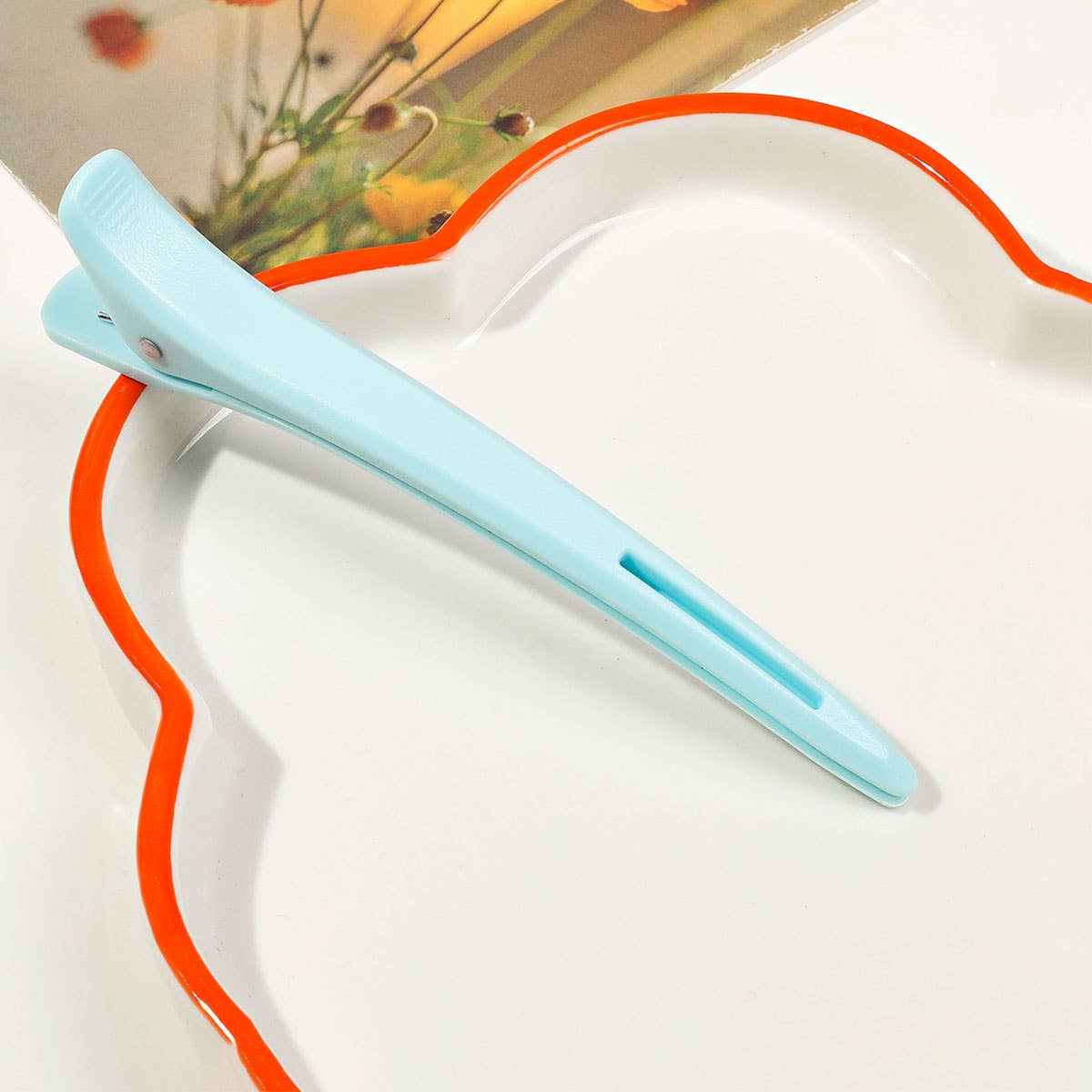 Duckbill clip high-end one-piece clip