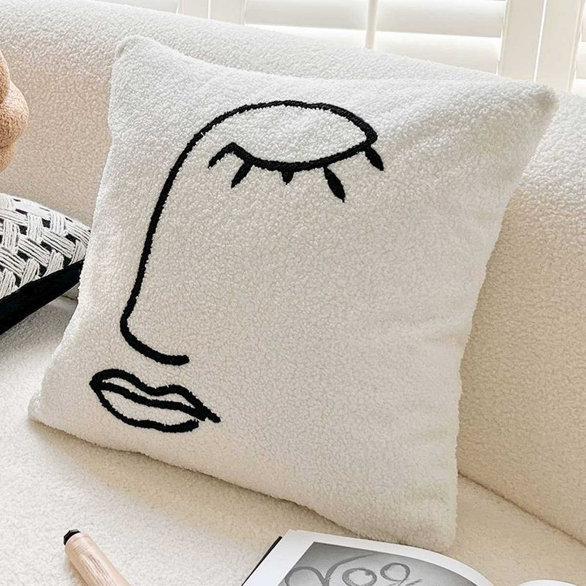 Nordic Pillow Cover with Insert for Sofa/Bed_CWMM7695