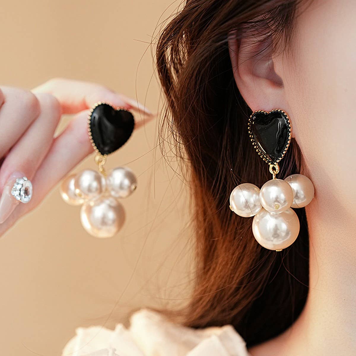 OIL DROP HEART PEARL VINTAGE TASSEL EARRINGS_CWAJE2341