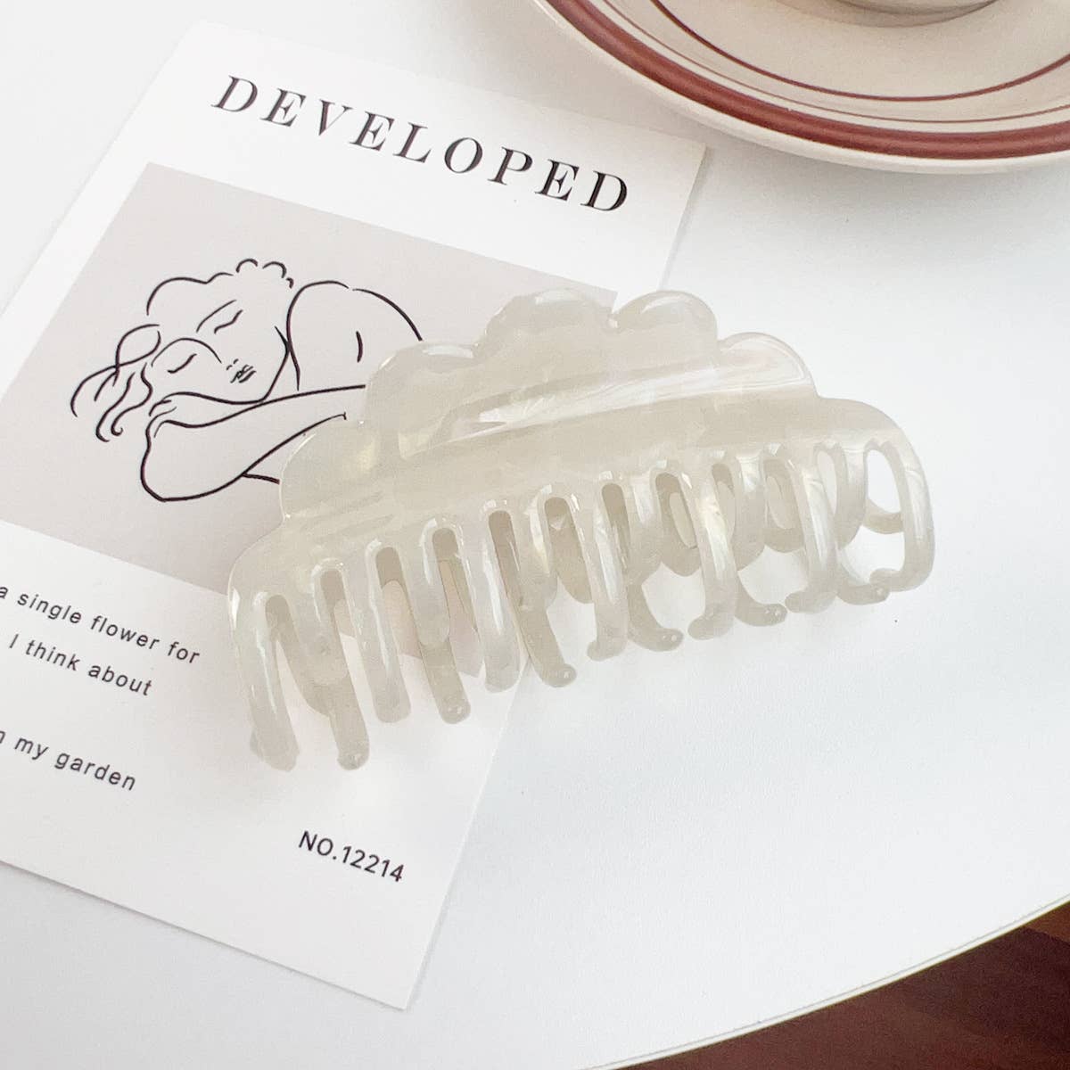 Wavy double-row teeth high-end acetate hair clip