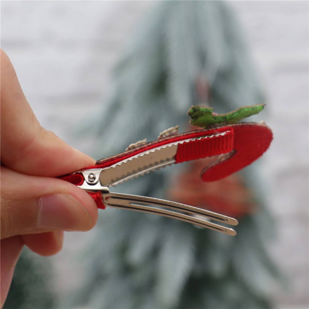 CHRISTMAS CHILDREN GIRLS HOLIDAY HAIR CLIP