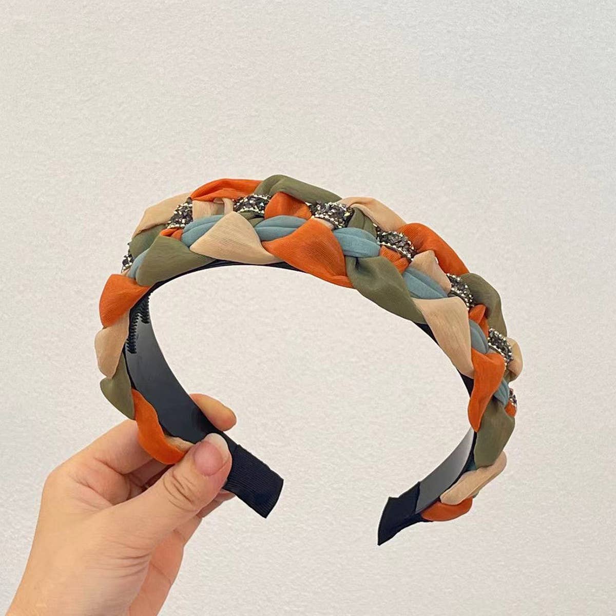 WIDE-BRIMMED PEARL BRAID HEADBAND_CWAHA1708