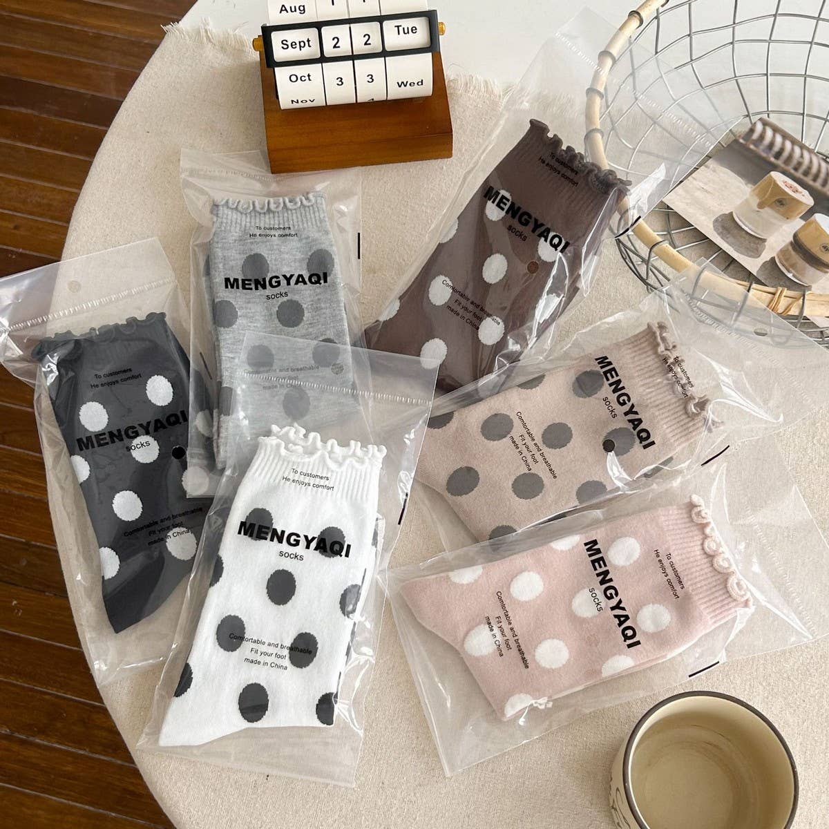NEW COTTON CUTE LACE POLKA DOT MID-TUBE SOCKS