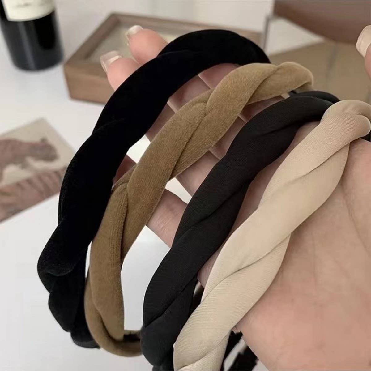 FRENCH RETRO NICHE TWIST HEADBAND