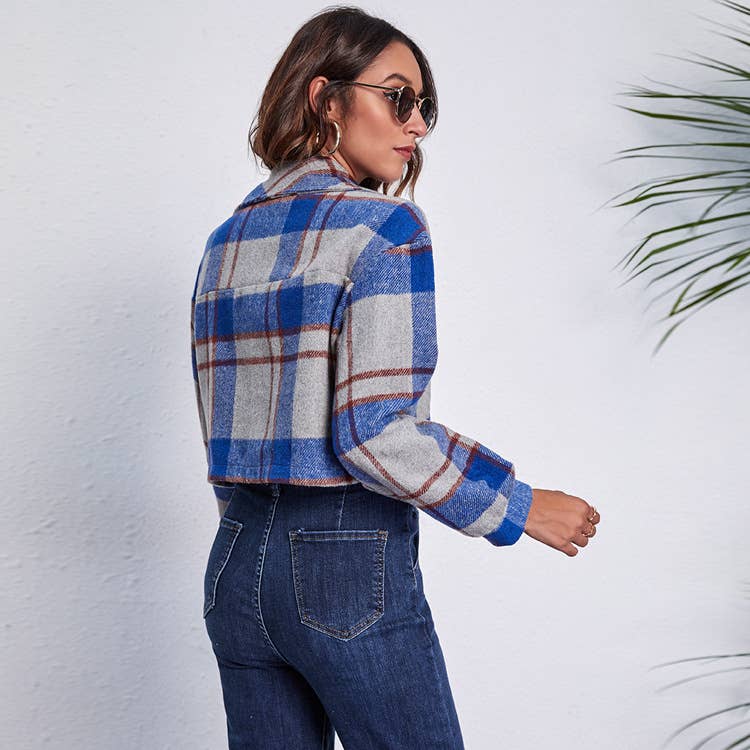 SLIM-FIT PLAID CROPPED SWEATER JACKET