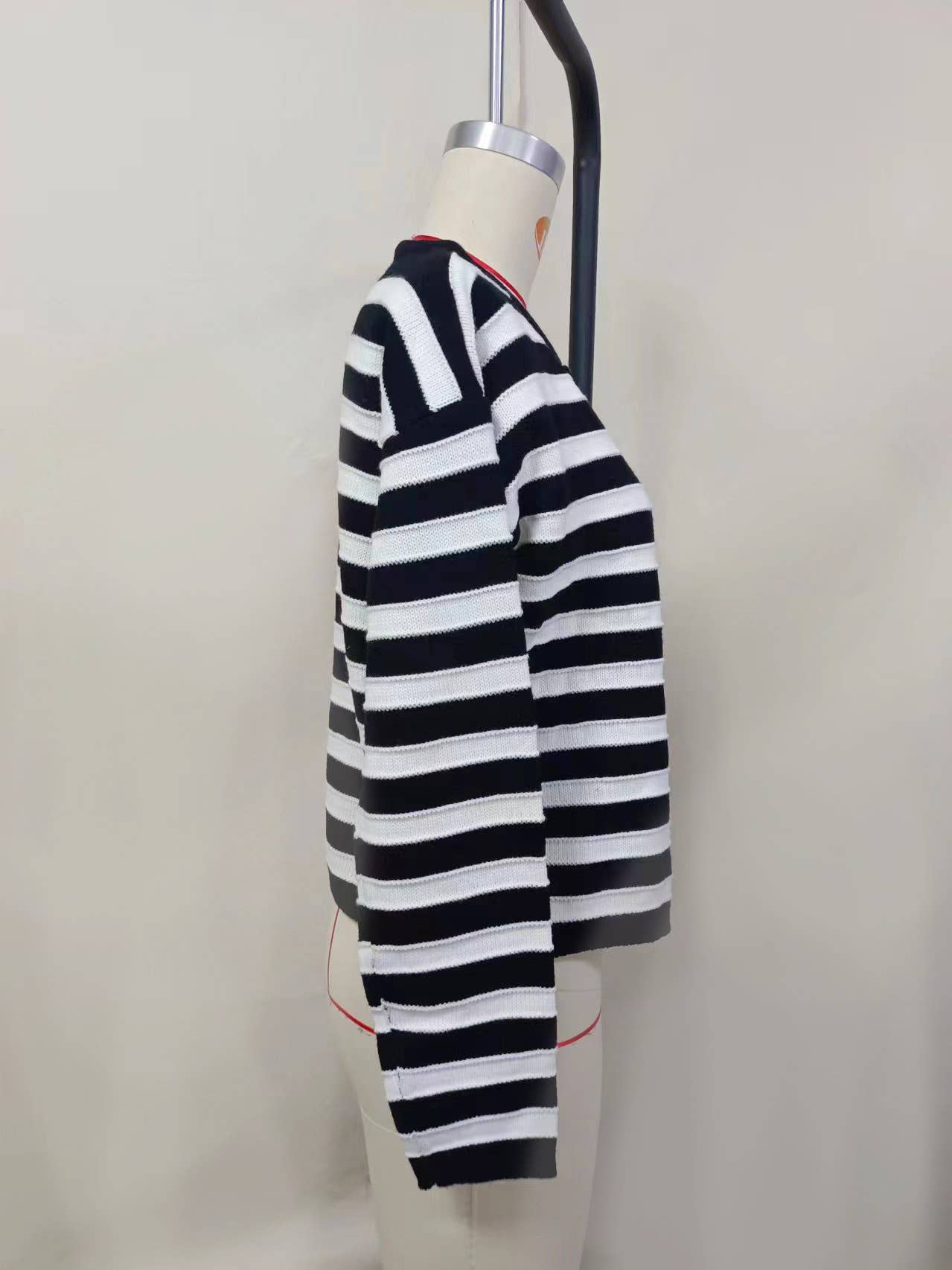 TEMPERAMENT VERSION BUCKLE STRIPED KNIT CARDIGAN