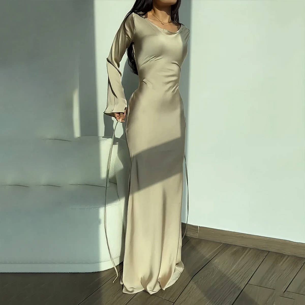 Round neck flared sleeve long temperament dress