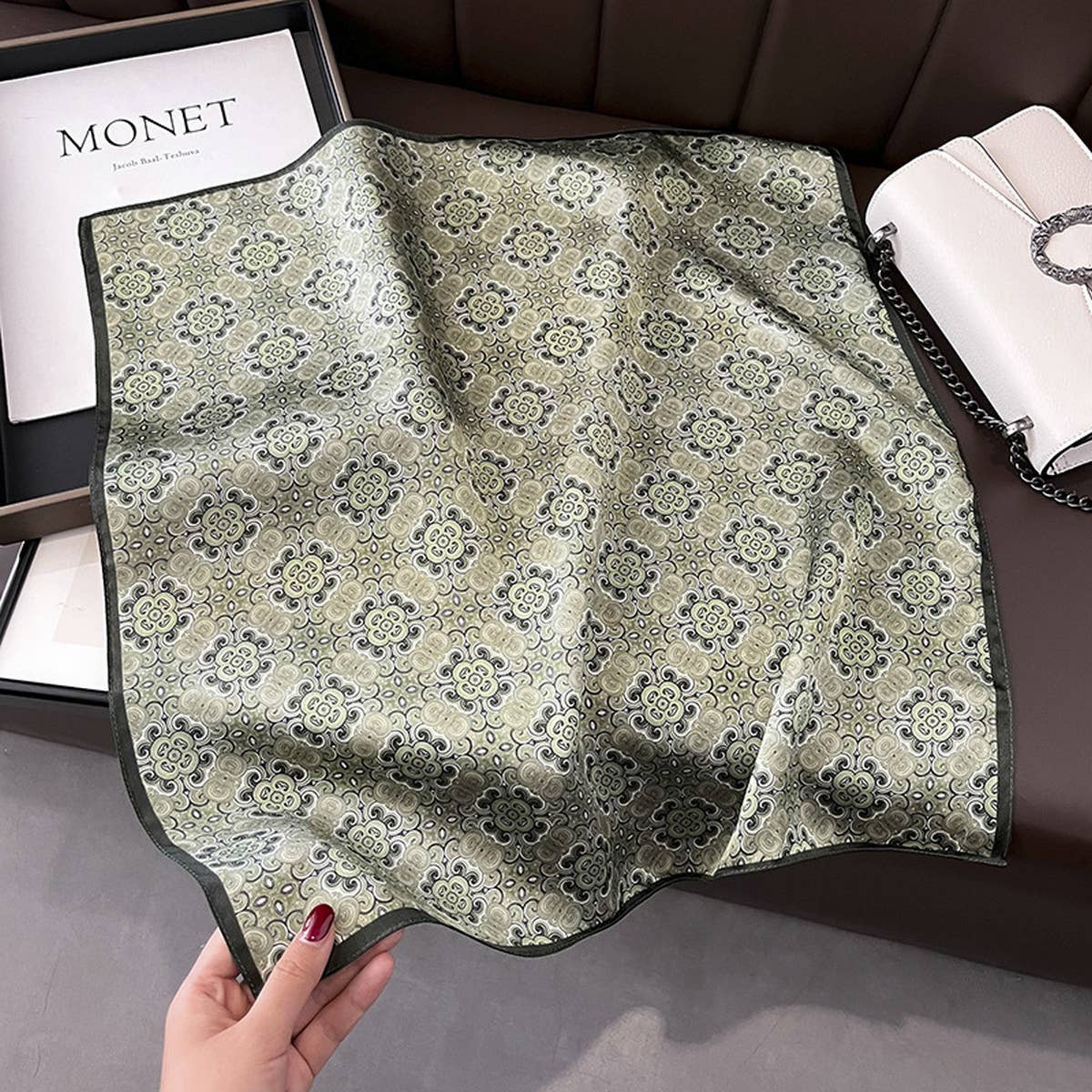 Vintage Scarf ? 100% Mulberry Silk Neck Square