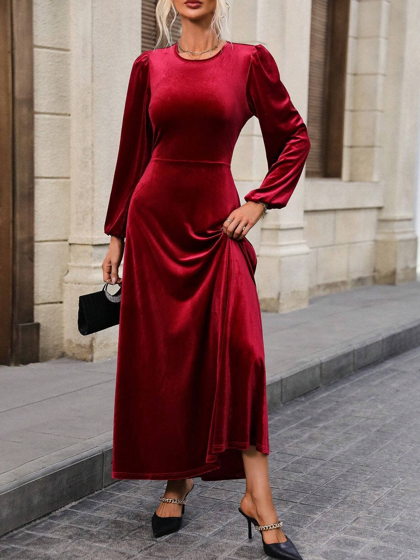VELVET SENIOR SENSE BACKLESS TEMPERAMENT LONGDRESS