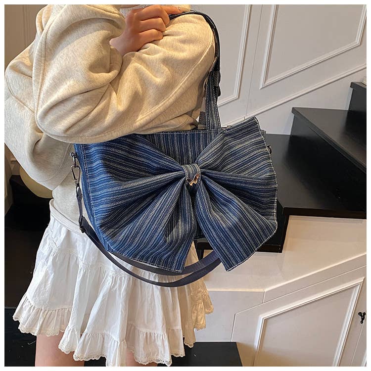 Single-shoulder bow school-style bag