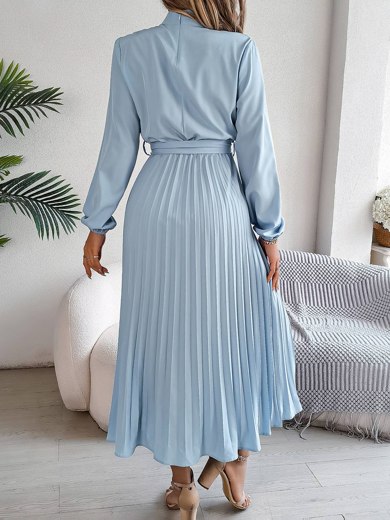 STANDING COLLAR LONG SLEEVE PLEATED LONG DRESS