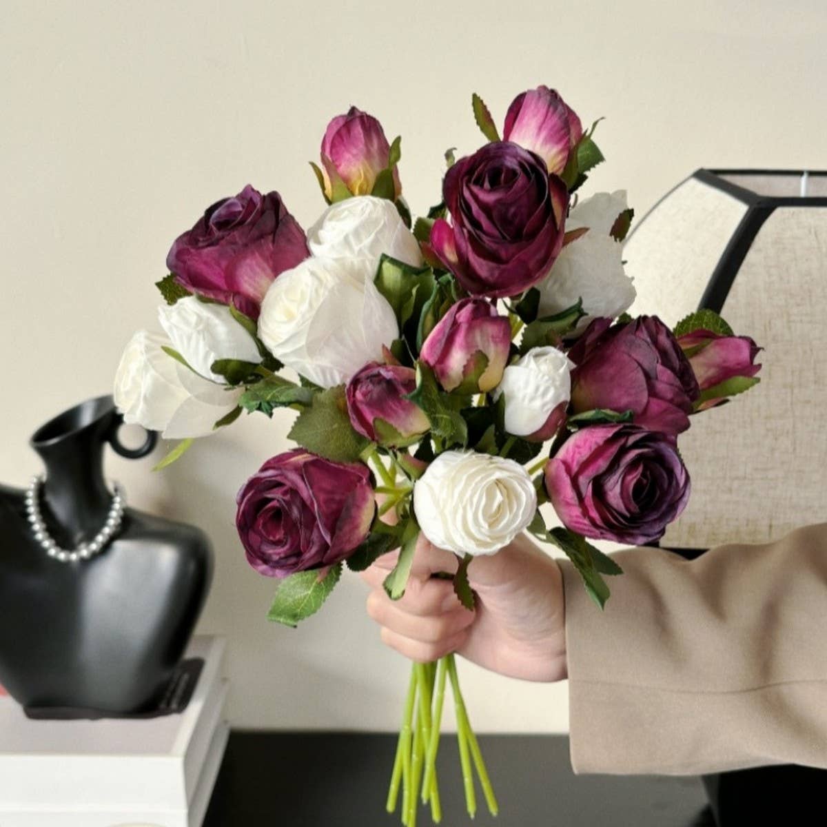 Vintage 2-Head Burnt Edge Mini Rose Bouquet