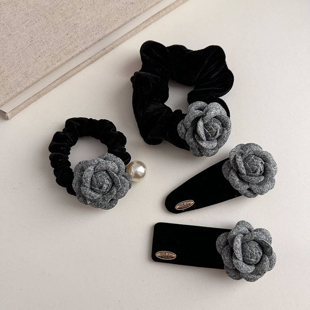 COOL GRAY CAMELLIA HAIRPIN HEADBAND