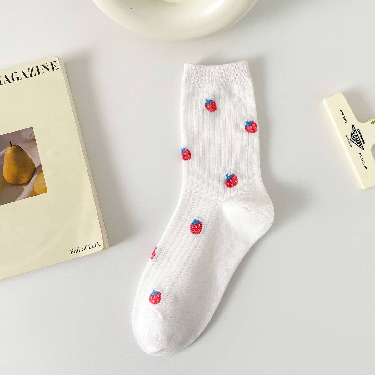 WHITE SMALL FRESH FRUIT CARTOON BEAR STOCKINGS