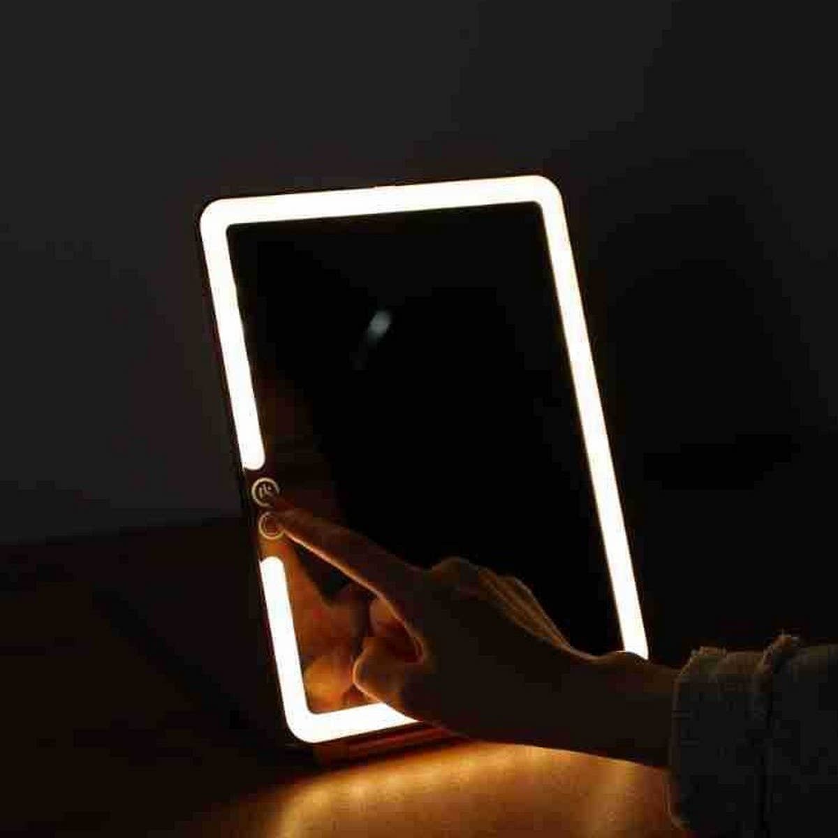 DIRECT PLUG-IN LED FLAT MAKEUP MIRROR