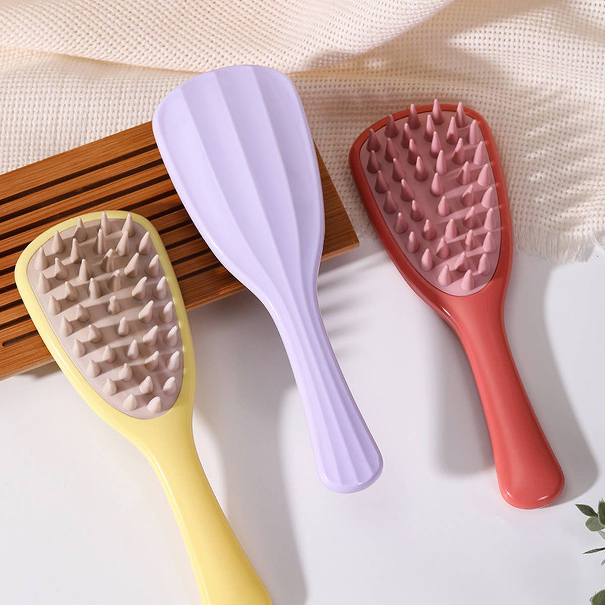 NEW GINKGO LEAF MASSAGER COMB