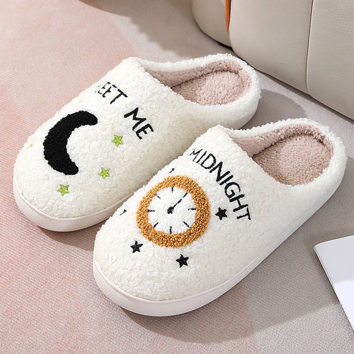 CARTOON MOON AND CLOCK PATTERN INDOOR SLIPPERS_CWSHS0255