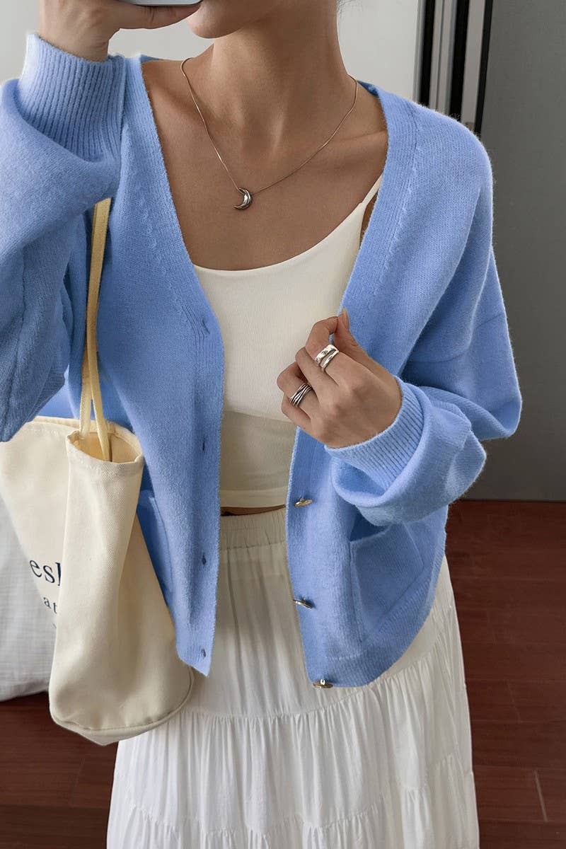 CWOCAL00771_SOLID COLOR V-NECK KNITTED CARDIGAN