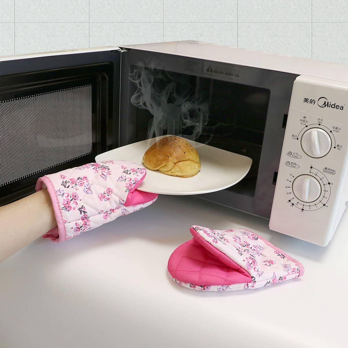 DUCKBILL SHAPED THERMAL INSULATION GLOVES