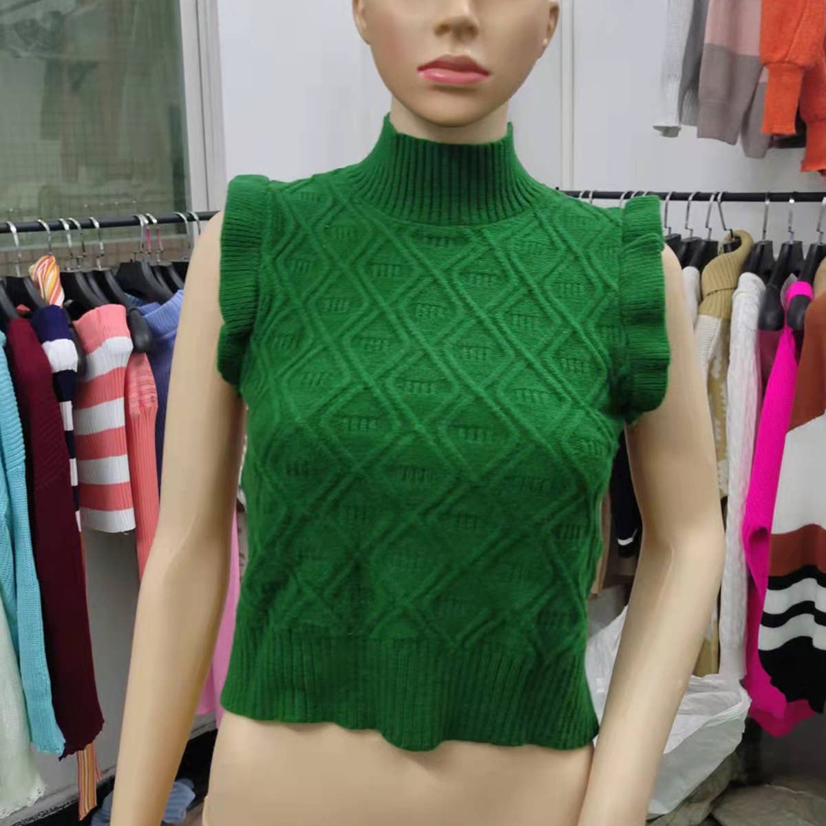 SLEEVELESS SOLID SWEATER WITH LOOSE TEMPERAMENT