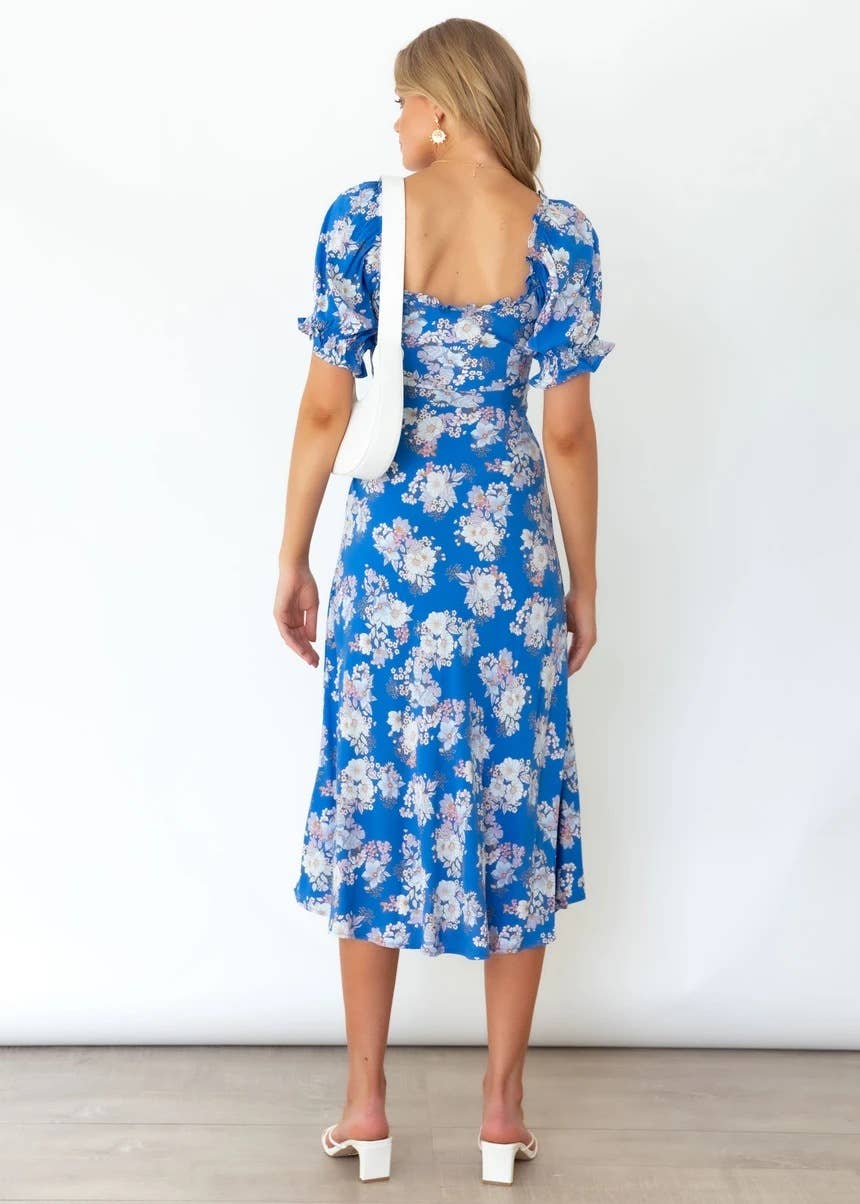 LONG DRESS WITH SQUARE COLLAR AND SLEEVED WAIST