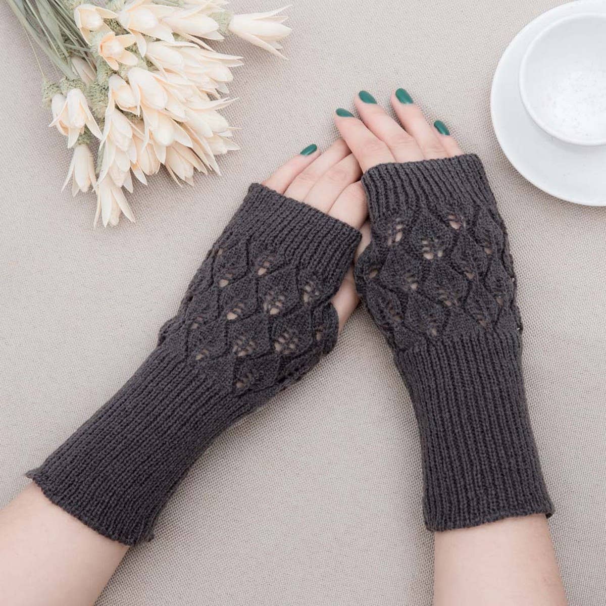 KNITTED HOLLOW OUT LONG OPEN TOE GLOVES_CWAG0037