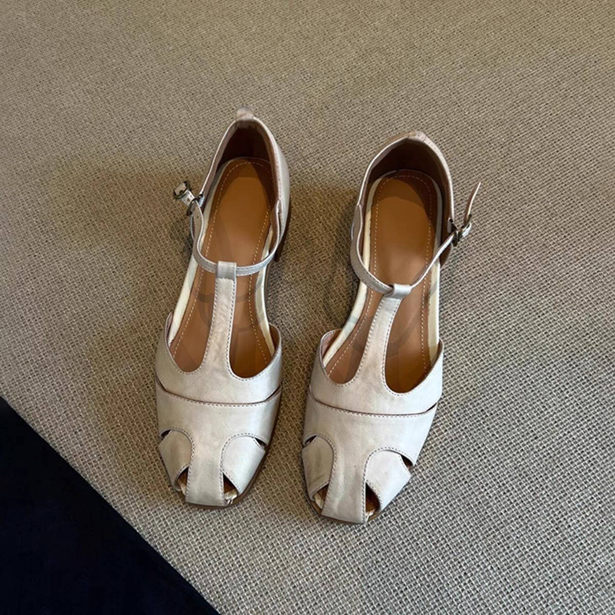 Vintage Leather Open Toe Chunky Heel Sandals