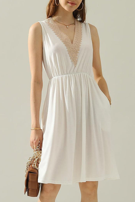 POCKET LACE V NECK SLEEVELESS DRESS