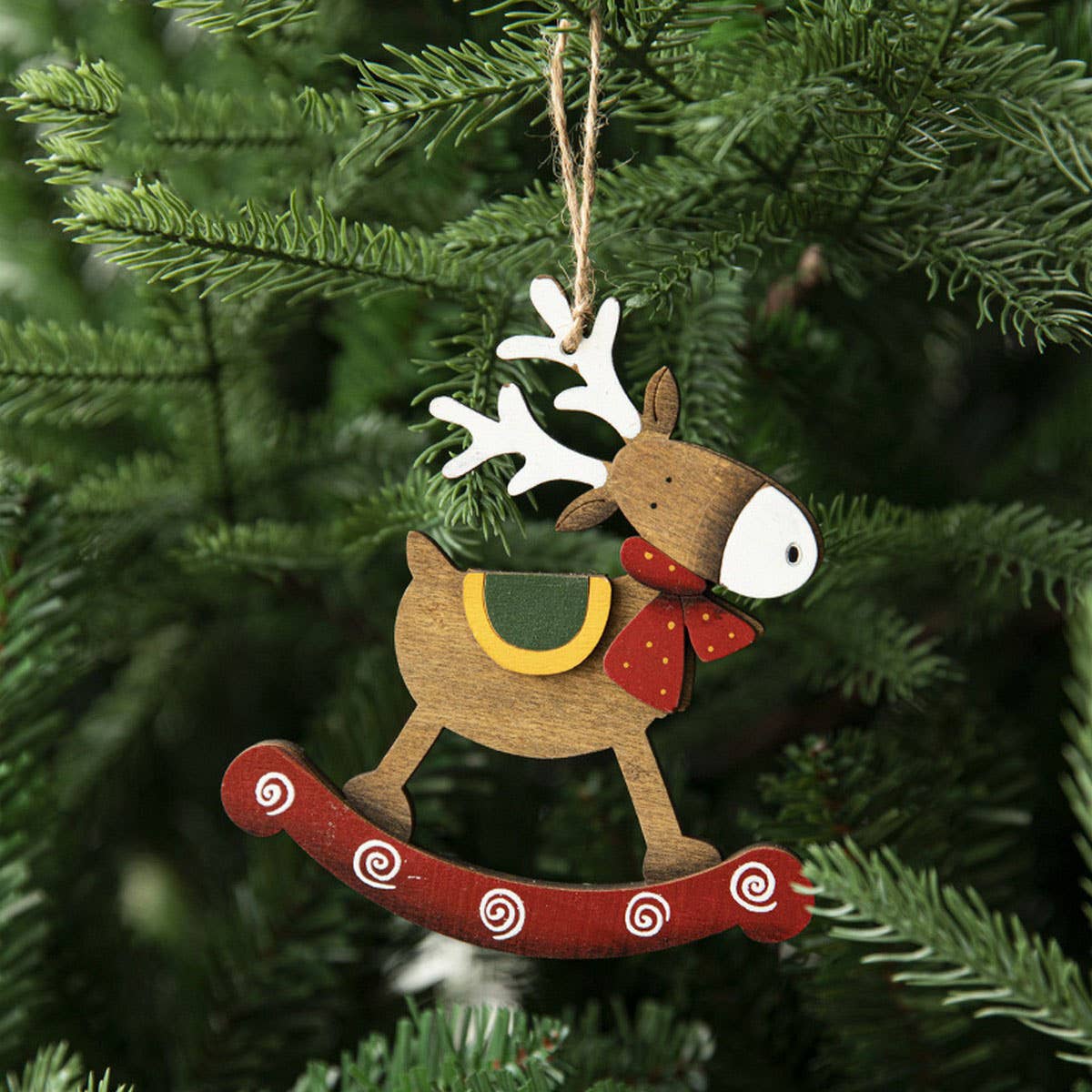 Wood House Painted Xmas Tree Hanging Ornament_CWMM9672