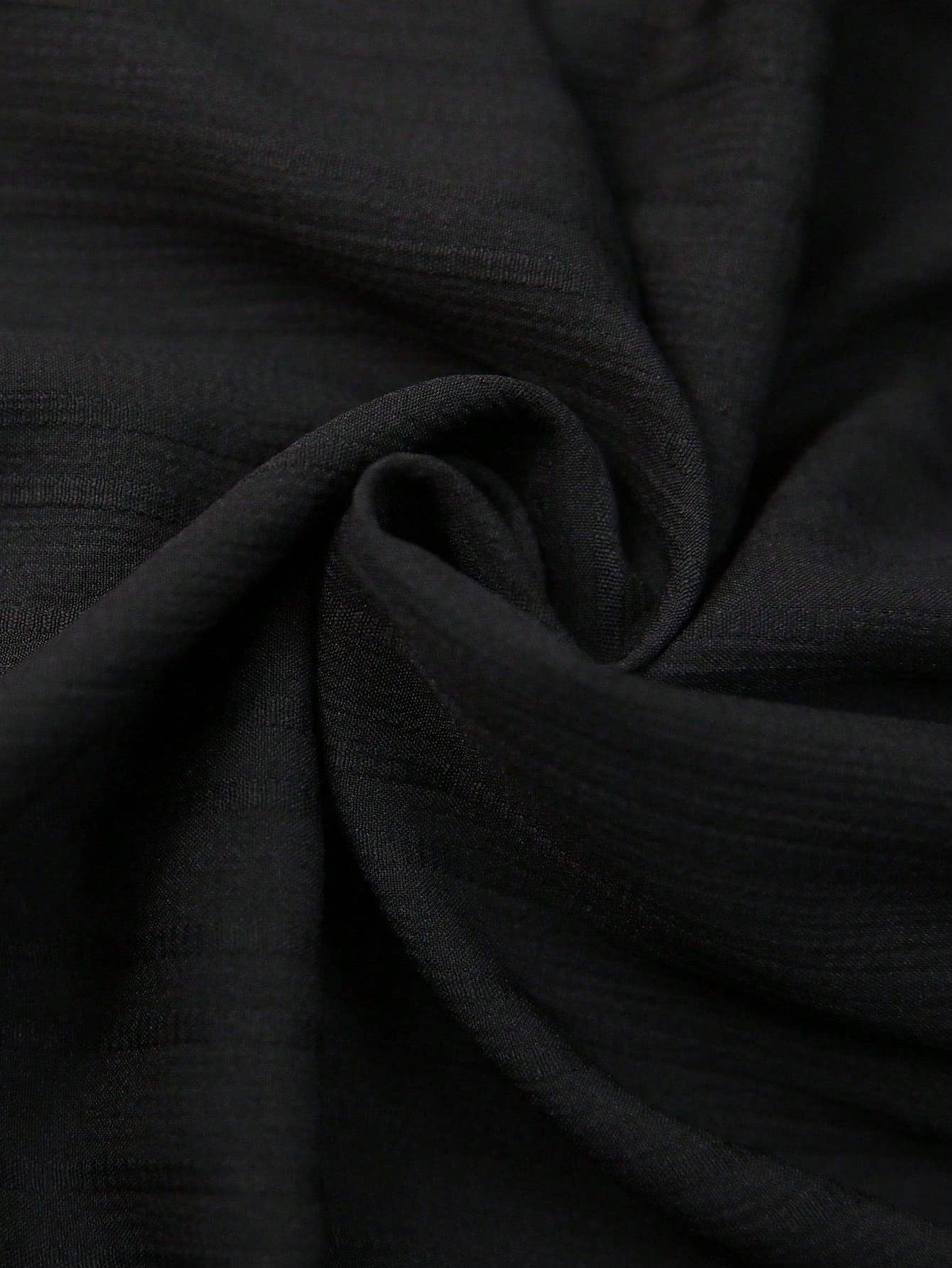 Embroidered fly-sleeved casual short shirt