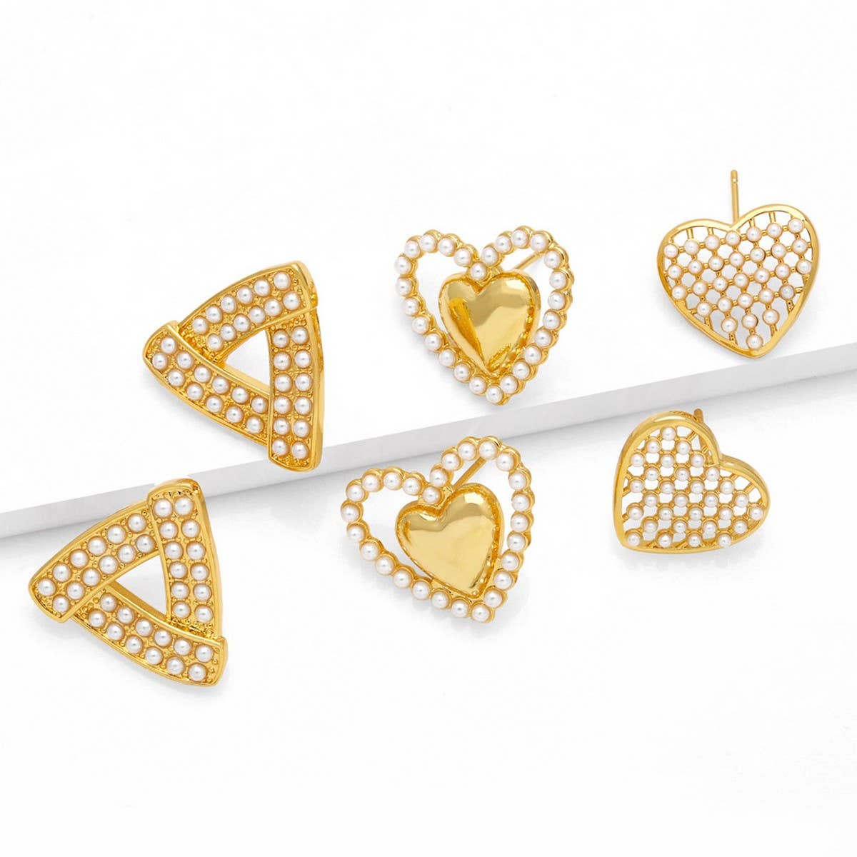 HEART SHAPED PEARL GOLD-PLATED EARRINGS