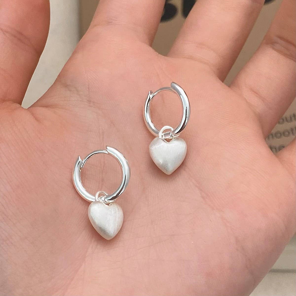 VALENTINE'S DAY HIGH-END FROSTED HEART EARRINGS