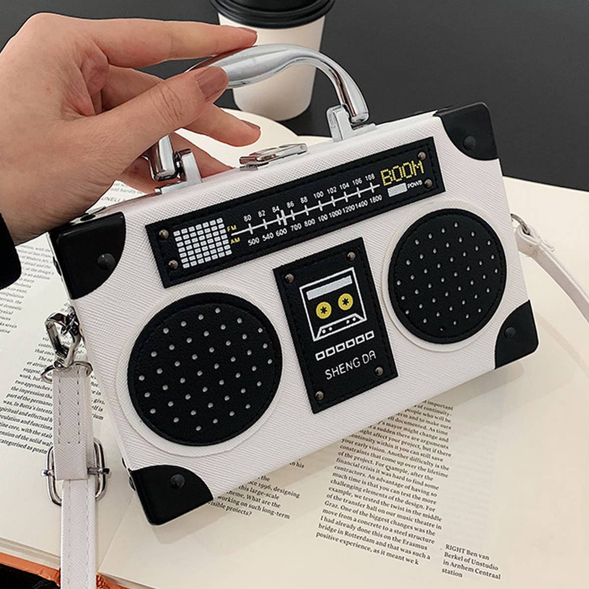 RETRO RADIO BOX-SHAPED MESSENGER BAG_CWAB0985