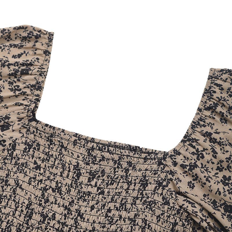 Printed jumpsuit with square collar puffed sleeve