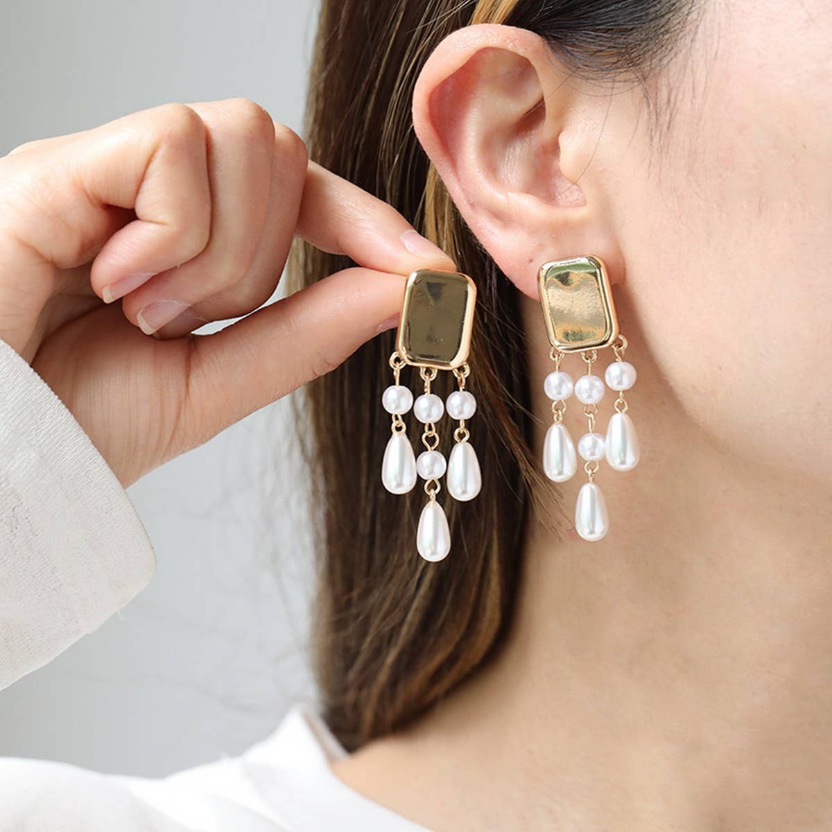 FASHIONABLE PEARL IRREGULAR NECKLACE JEWELRY SET