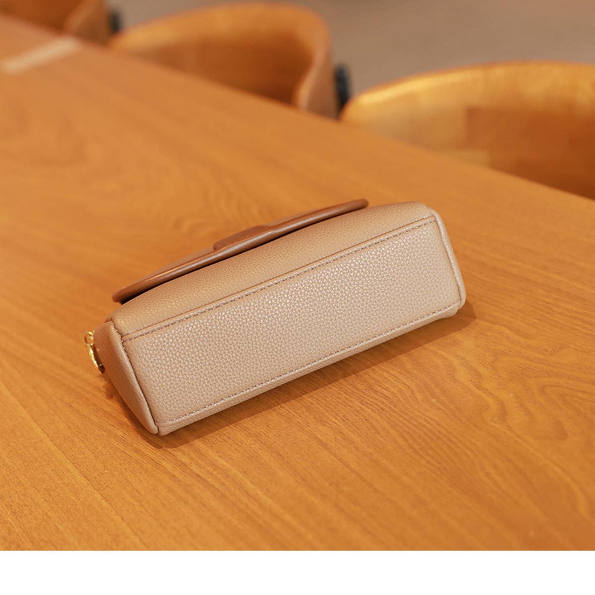 VERSATILE LYCHEE SHOULDER BAG_CWAB2948