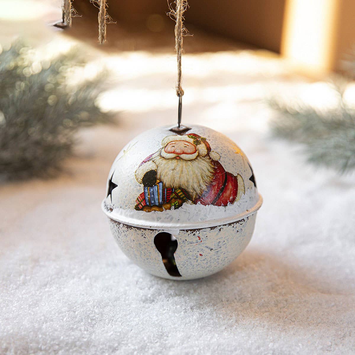 CWMM10396_CHRISTMAS PAINTED BELL SNOWMAN ORNAMENT DECOR