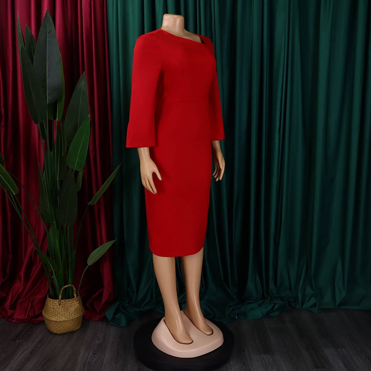 LONG-SLEEVED FASHIONABLE AND ELEGANT TUNIC DRESS